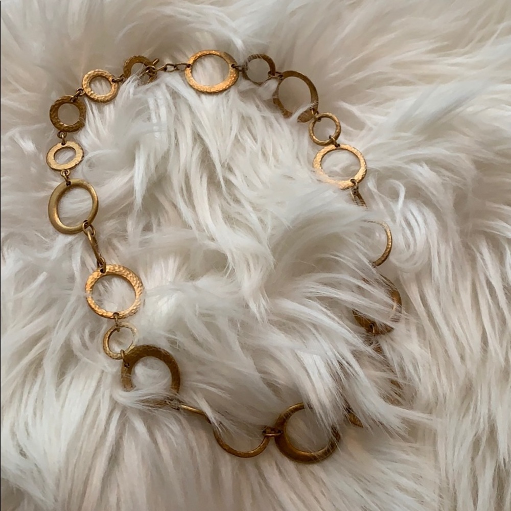 Choker necklace